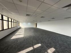 Peninsula Plaza (D6), Office #606270451